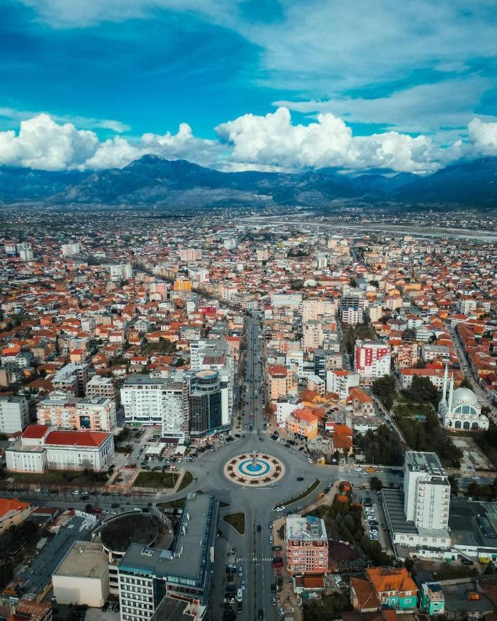 City Center Luxurious Apartment Shkodër Extérieur photo